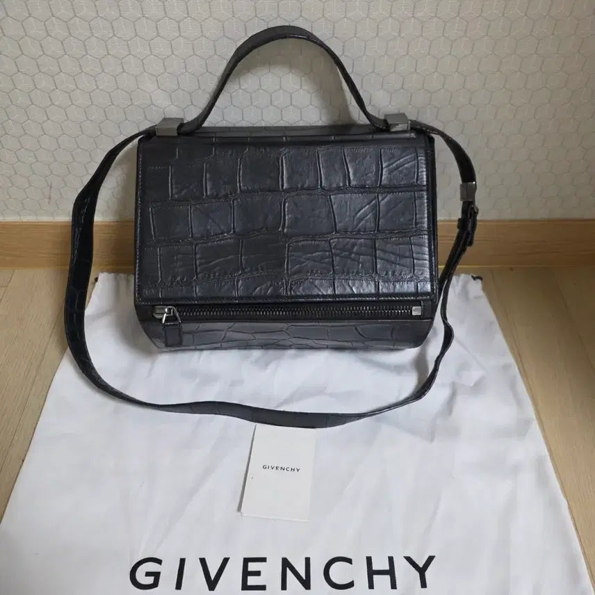 [BUNJANG] Givenchy Crocodile Pandora Box Bag / 지방시 정품 크로커다일 판도라 박스백