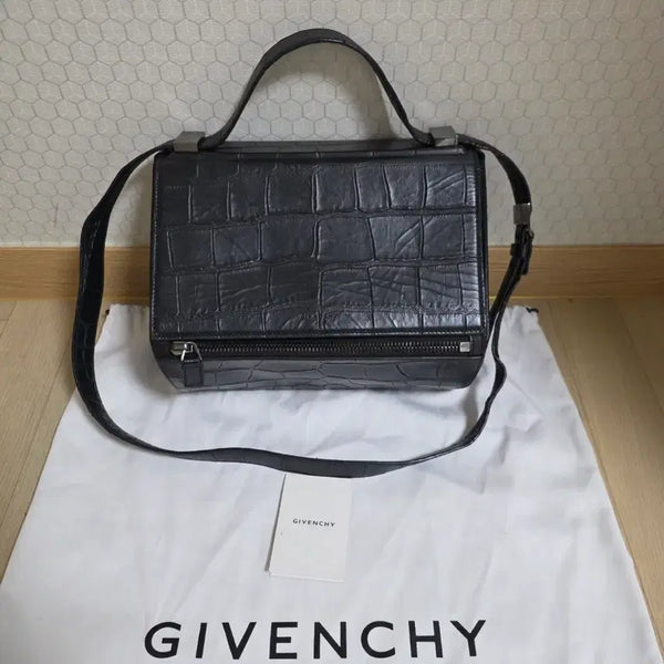 [BUNJANG] Givenchy Crocodile Pandora Box Bag / 지방시 정품 크로커다일 판도라 박스백