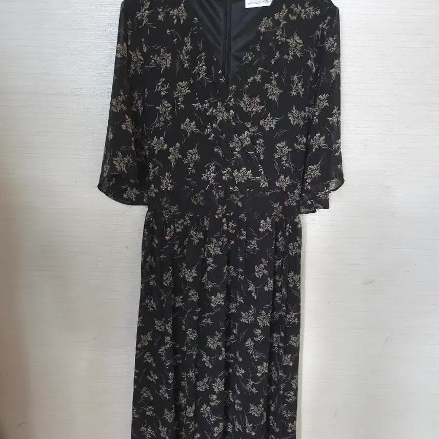 [BUNJANG] Lirico One Piece Dress / 리리앤코 원피스