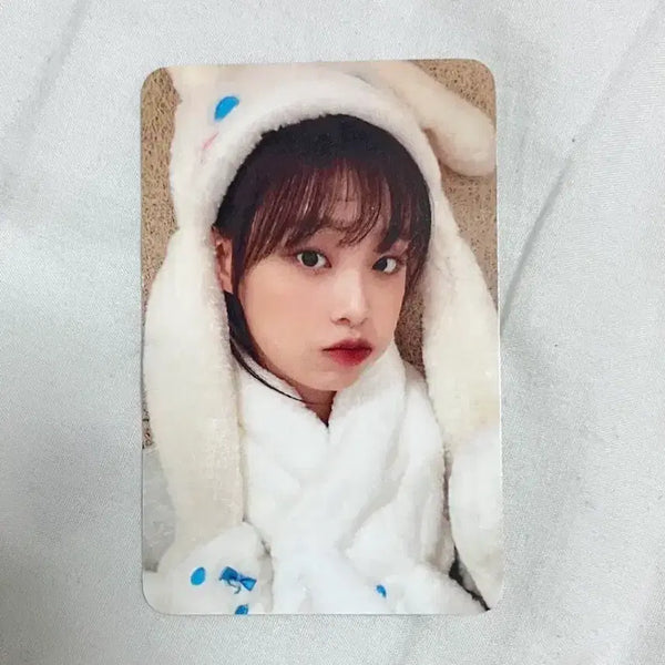 [BUNJANG] LOONA Chuu Howl WithMew Cinnamoroll Photocard / 이달의소녀 츄 Howl 위드뮤 시나모롤 포카