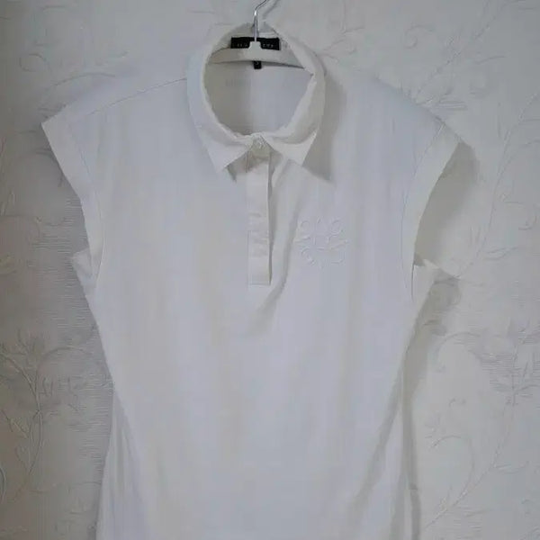 [BUNJANG] St Andrews Women's Sleeveless Collar T-Shirt White Size S / (정품 23년식) 세인트앤드류스 여성 민소매 카라 티셔츠 S