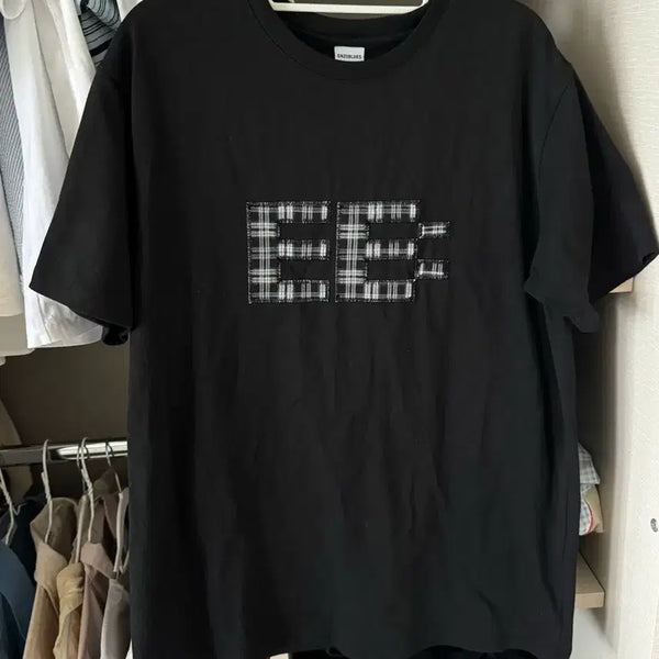 [BUNJANG] Enzo Blues Pixel Logo Boxy T-Shirt / 엔조블루스 픽셀 로고 박시 티셔츠