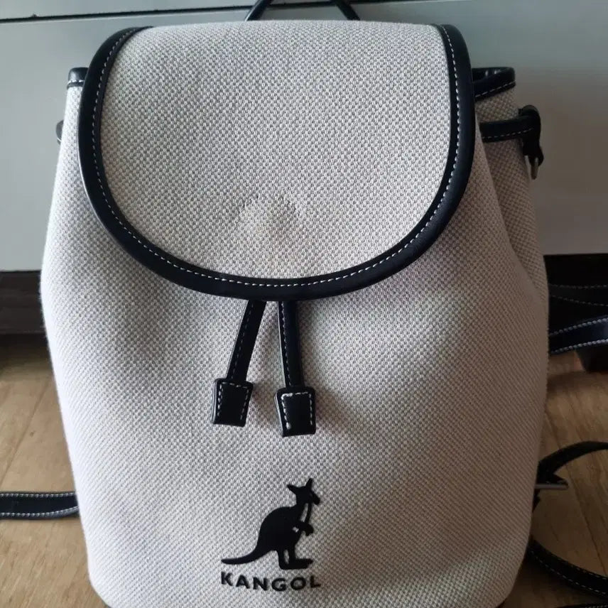 [BUNJANG] Kangol Backpack Ivory / 캉골 백팩