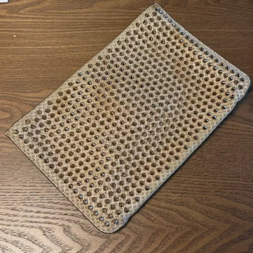 [BUNJANG] Christian Louboutin Studded Leather Clutch Bag / 루부탱 클러치 백 명품 클러치