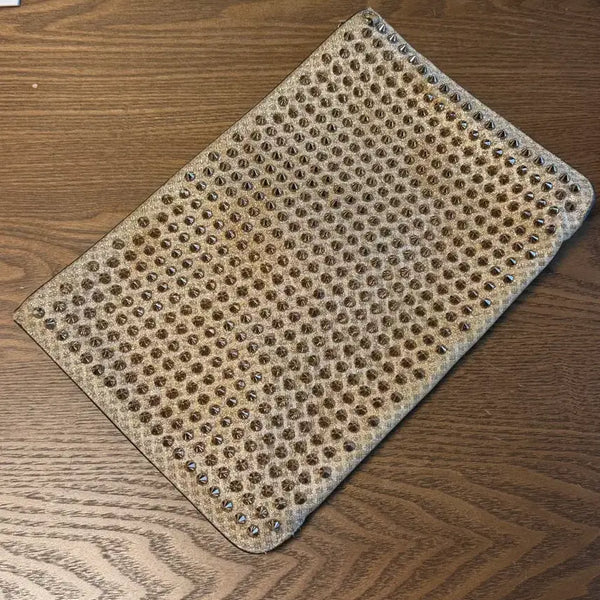 [BUNJANG] Christian Louboutin Studded Leather Clutch Bag / 루부탱 클러치 백 명품 클러치