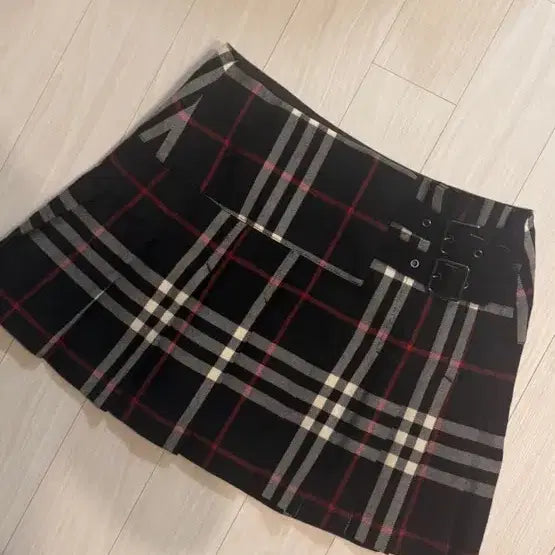 [BUNJANG] Burberry Check Pleated Skirt / 버버리 체크 플리츠 스커트