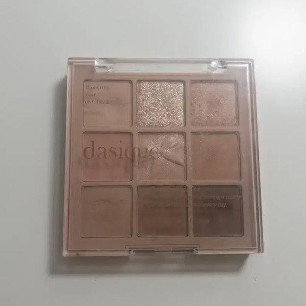 [BUNJANG] Dasique Shadow Palette 24 Muted Nuts / 데이지크 섀도우 팔레트 24 뮤티드 넛츠 판매