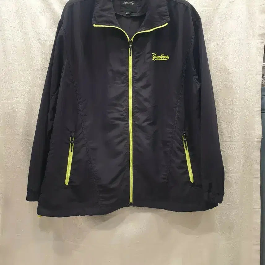 [BUNJANG] MLB New York Yankees Windbreaker Jacket / MLB 뉴욕 양키스 바람막이 115~120