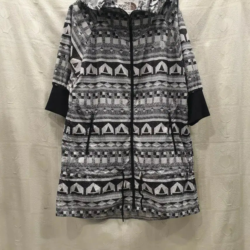 [BUNJANG] The North Face Patterned Hooded Zip-Up Jacket / 노스페이스 패턴 후드 집업 90(L)