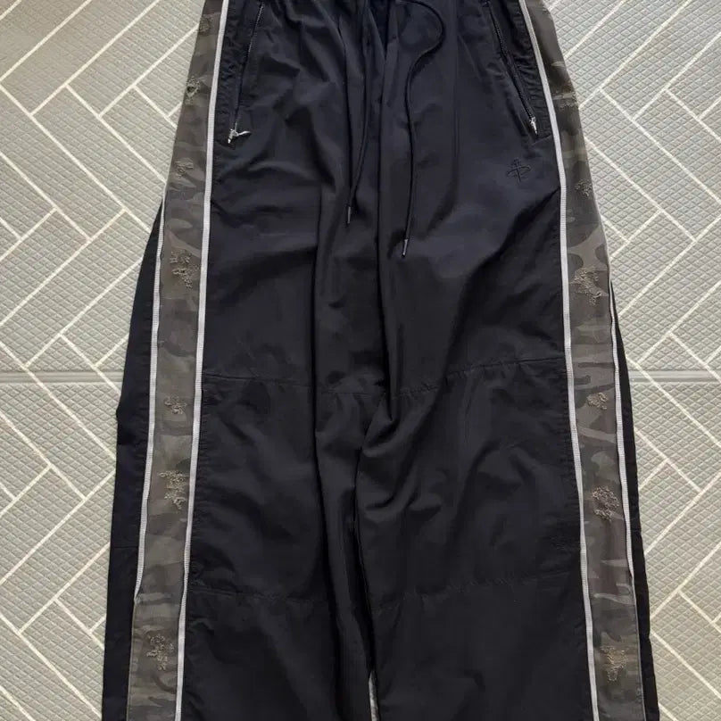 [BUNJANG] Polituru 1011 Nylon Track Pants Side Camo Black First Edition / 4) 폴리테루 1011 나일론 트랙 팬츠 사이드 카모 블랙 초판