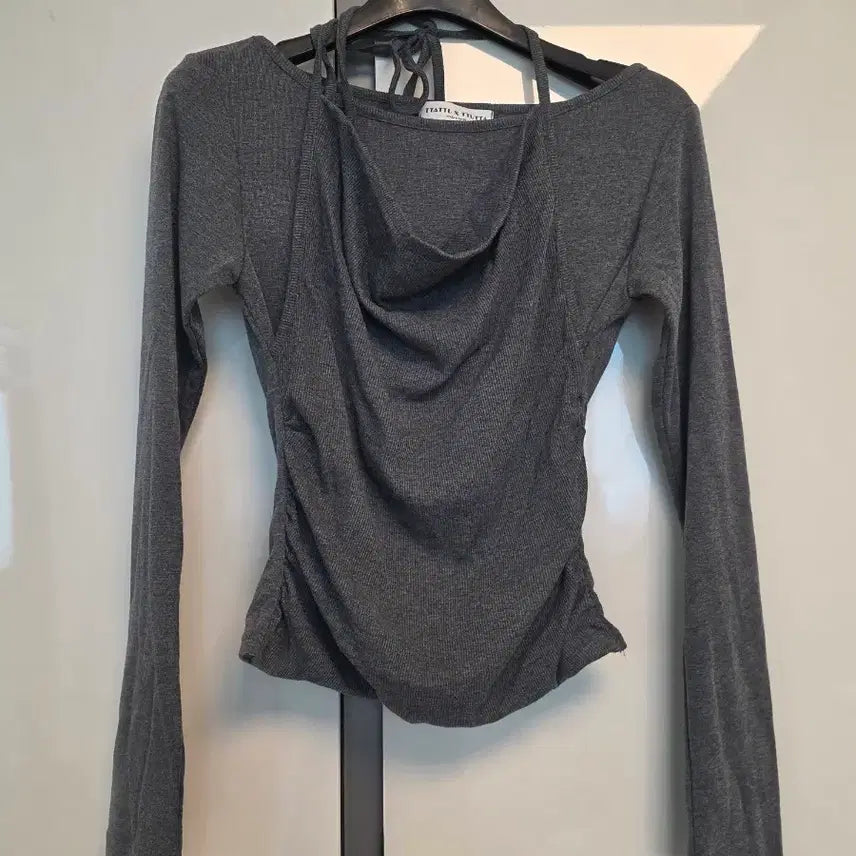[BUNJANG] Halter Layered Long-Sleeve T-Shirt / 홀터 레이어드 티셔츠