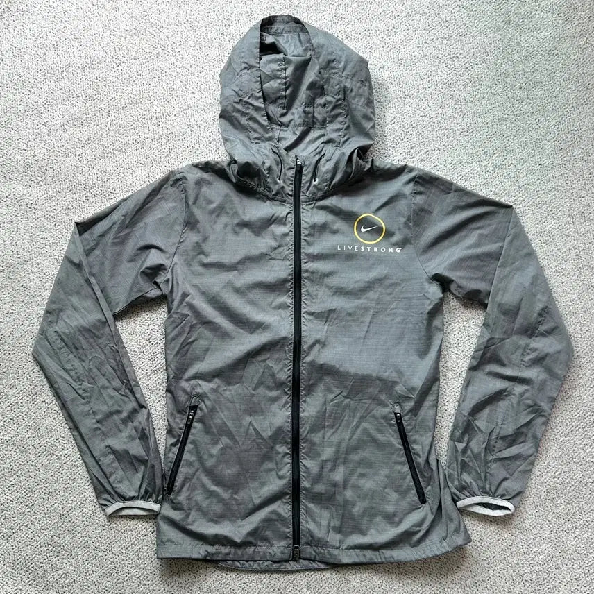 [BUNJANG] Nike (Nike) Livestrong Ultralight Hooded Windbreaker - Women's Size S / 나이키 리브스트롱 초경량 바람막이 여성용 후드집업 S 90
