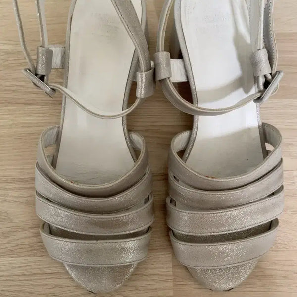 [BUNJANG] Maryam Nassir Zadeh Pearl Embellished Sandals Size 37 / 마리암나시르자데 샌들 37
