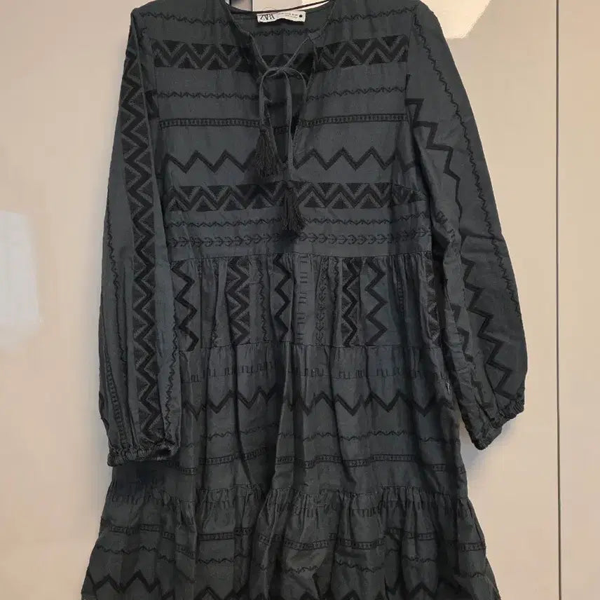 [BUNJANG] Zara Pattern Mini Dress / 자라 패턴 미니 원피스