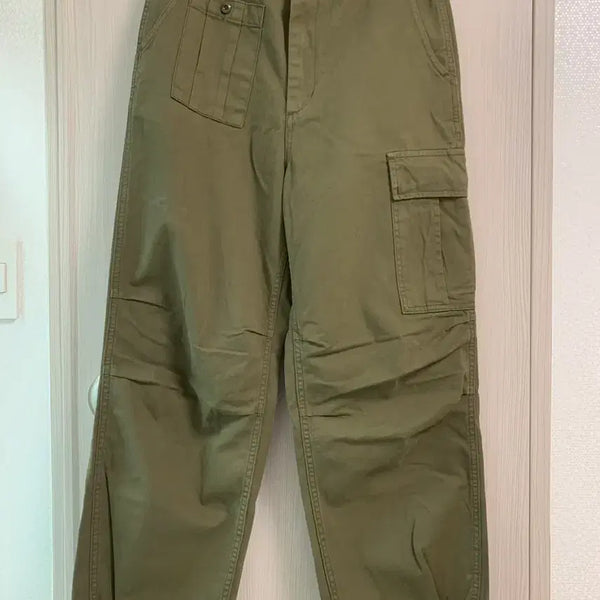 [BUNJANG] The Barnet Desert Cargo Pants Khaki Women / 더바넷 데저트 카고 팬츠 카키 우먼