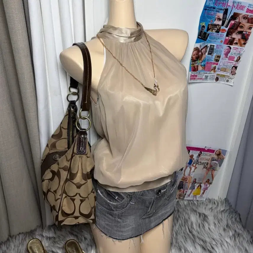 [BUNJANG] Oner Galu Gold Halterneck Sleeveless Top / 오네 갸루 골드 홀터넥 민소매 슬리브리스 탑