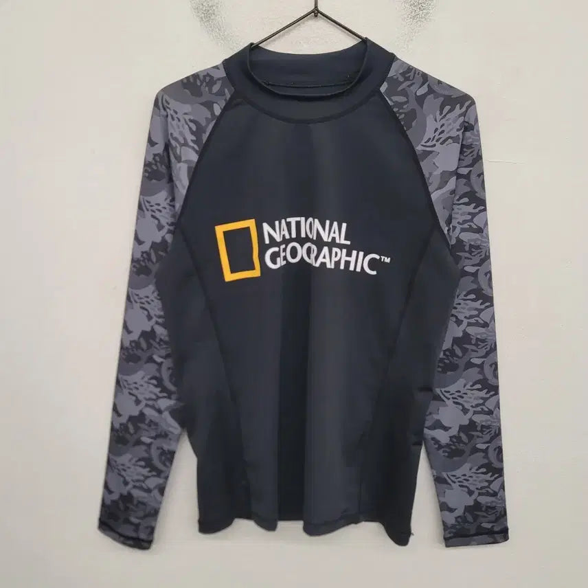[BUNJANG] National Geographic Rash Guard Swimsuit / [100/L] 내셔널지오그래픽 래쉬가드 수영복