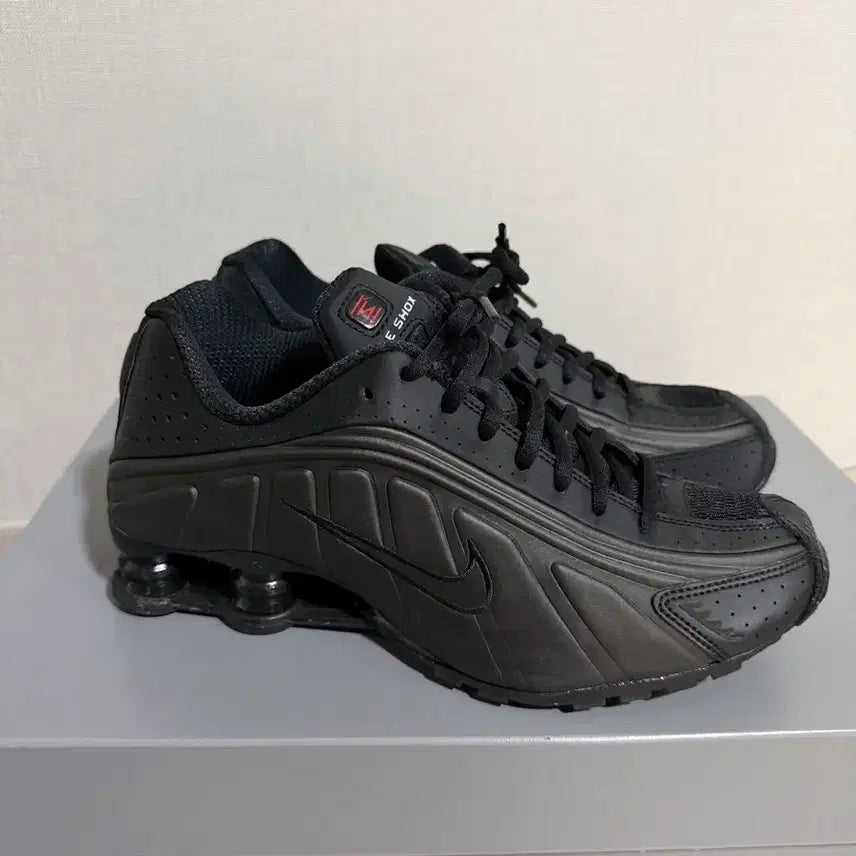[BUNJANG] Nike Shox R4 Black Men's Shoes / 나이키 남성 샥스 R4 블랙 HQ1988-001 255
