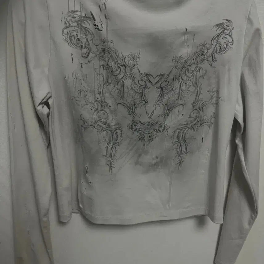 [BUNJANG] Hug Yourskin Printing Tribal Long Sleeve / (희귀매물) 허그유어스킨 프린팅 트라이벌 롱슬리브