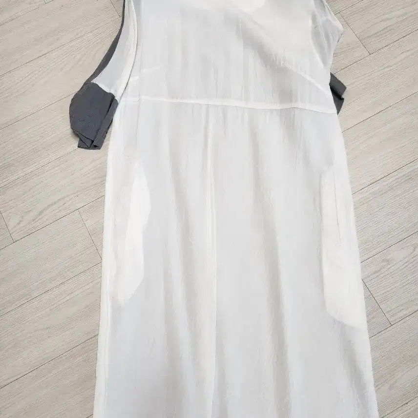 [BUNJANG] Color-Blocked Rayon One-Piece Dress / 배색 인견원피스