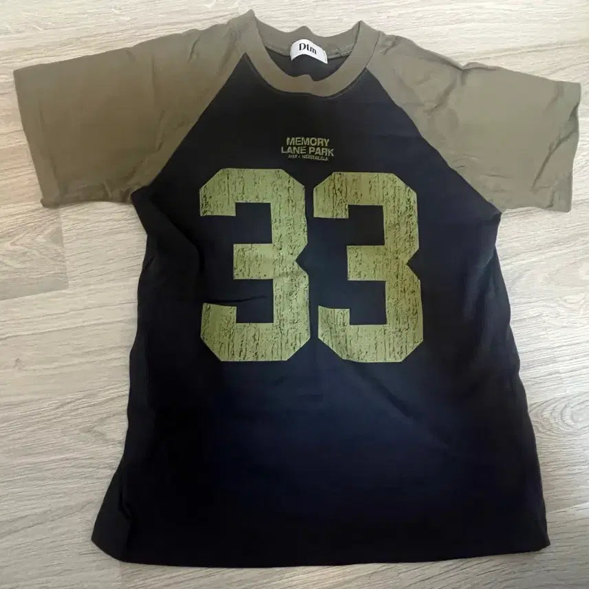 [BUNJANG] Colorblock Graphic T-Shirt / 반팔티 판매해용..