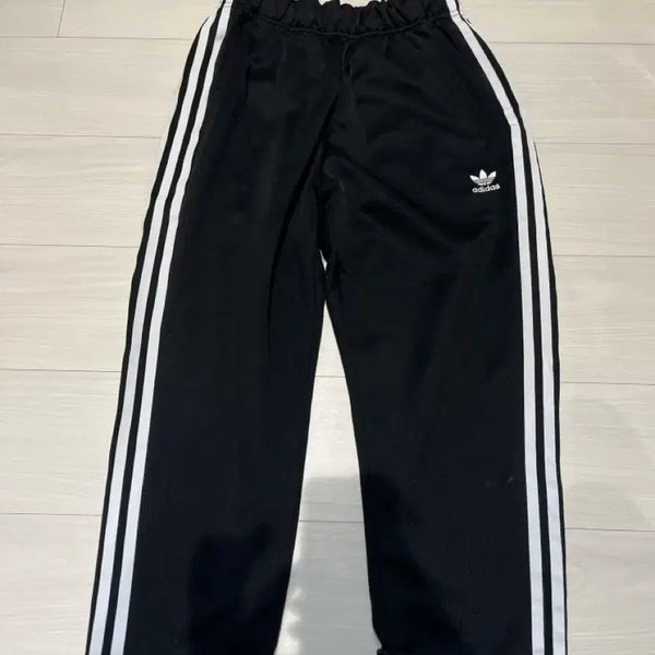 [BUNJANG] Adidas Track Pants / 아디다스 트랙 팬츠