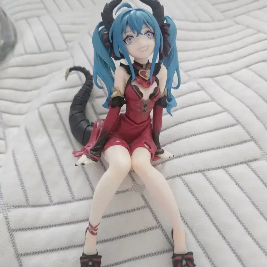 [BUNJANG] Hatsune Miku Villain Figure / 하츠네 미쿠 빌런 피규어