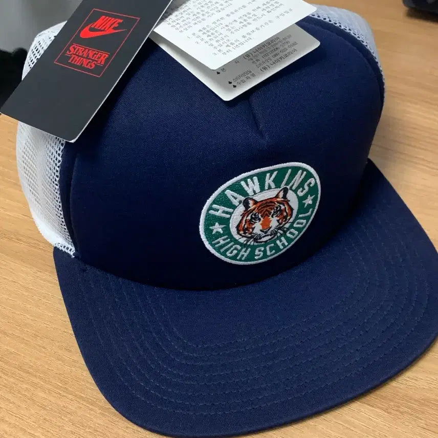 [BUNJANG] Nike x Stranger Things Snapback Pro Cap College Navy Mesh Cap / 나이키 x 기묘한이야기 스냅백 프로캡컬리지 네이비 매쉬캡모자 호킨스