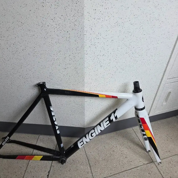 [BUNJANG] Engine11 Deluxe Old Model Frameset / 엔진11 디럭스 구형 프레임셋 판매/대차