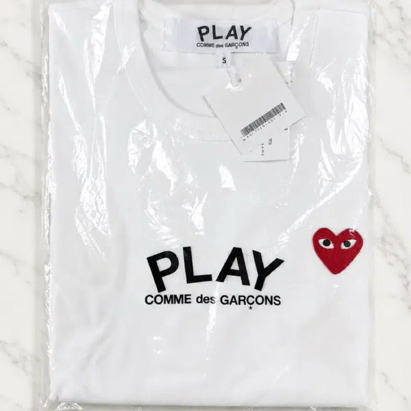 [BUNJANG] Comme des Garçons PLAY Red Heart Logo Short Sleeve T-Shirt White S / 꼼데가르송 플레이 반팔티 (무료배송)