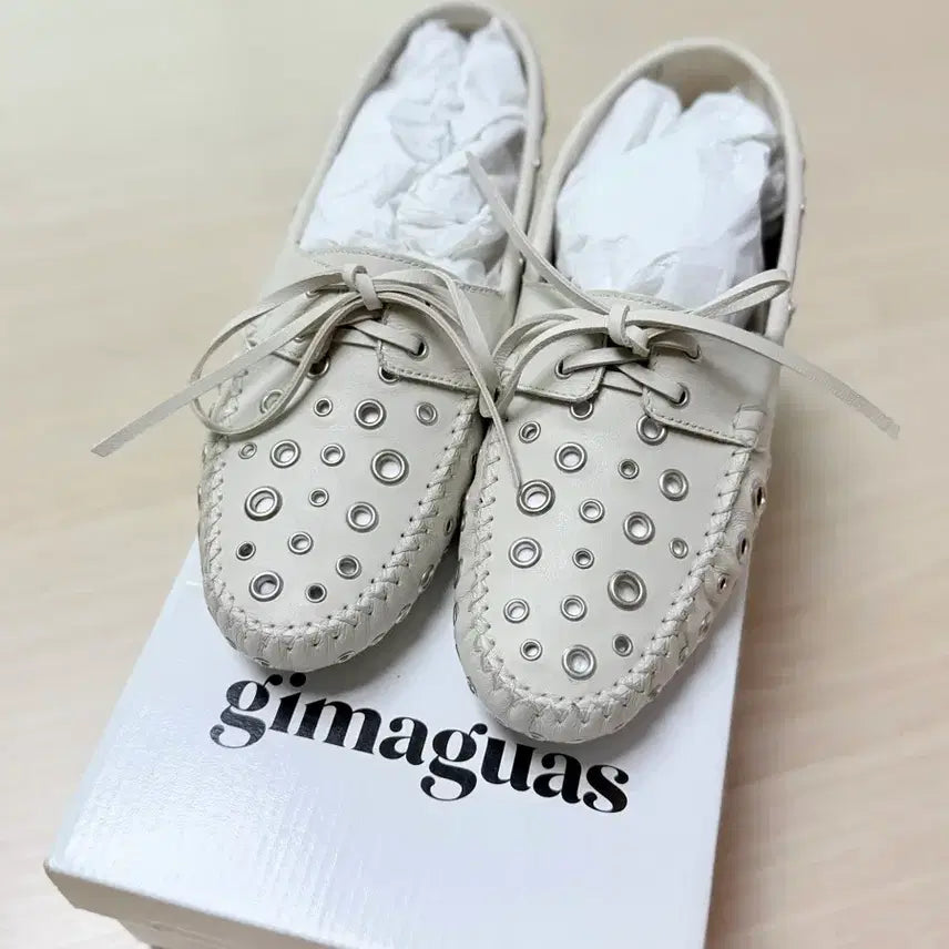 [BUNJANG] Gimaguas Eyelet Driving Shoes / 기마구아스 gimaguas 아일렛 드라이빙 슈즈