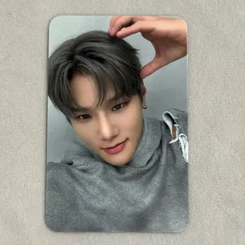 [BUNJANG] DARK WAVE Junseo Irony Official Photocard / 다크비 준서 아이러니 공방 포카