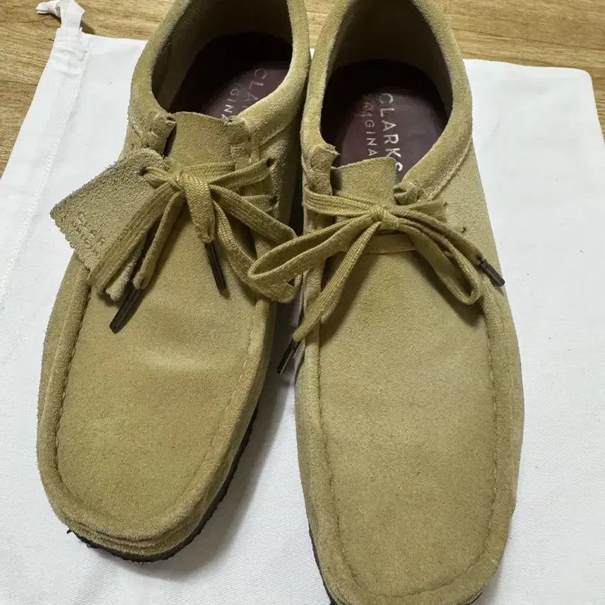 [BUNJANG] Clarks Wallabee Suede Beige / 클락스 왈라비 스웨이드 베이지