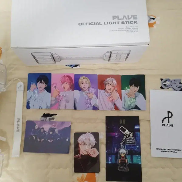 [BUNJANG] PLAVE Official Lightstick Full Set + Eunho Pixel World Keyring & Photocard Set / [판매] 플레이브 응원봉 풀구성 + 은호 픽셀월드 키링 포카 세트