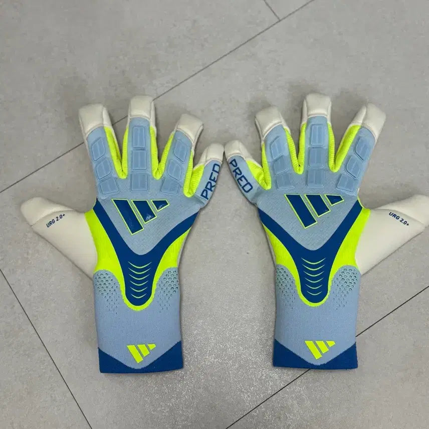 [BUNJANG] Adidas Predator URG2.0+ Goalkeeper Gloves Size 9 / 아디다스 프레데터 URG2.0+ 골키퍼장갑 판매합니다
