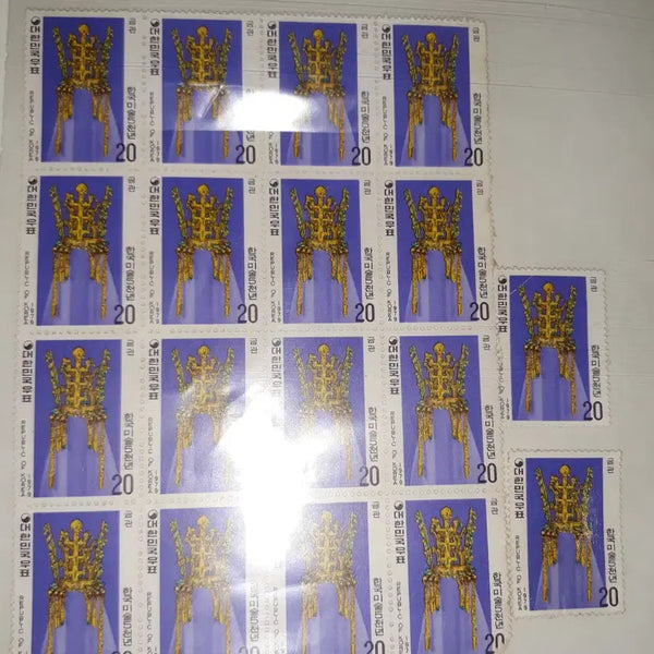[BUNJANG] Korean Art 5000 Years Golden Crown Stamp Set (1979 Issue) - 18 Unused Stamps / 가격내림(미사용)한국미술5천년금관1979년도.