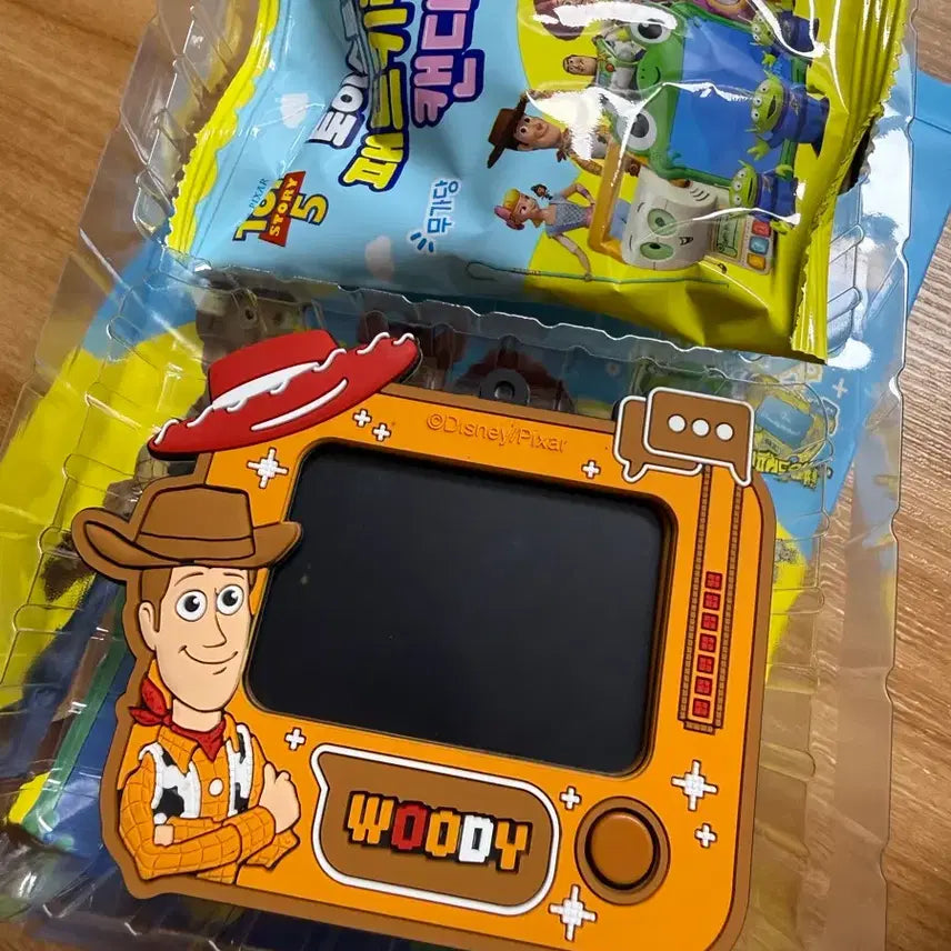 [BUNJANG] Toy Story Woody Drawing Pad Keyring / 토이 스토리 드로잉패드 키링_우디