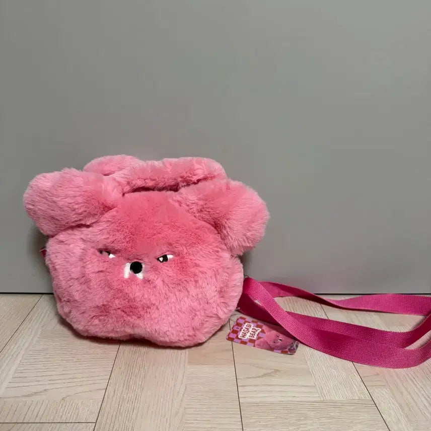 [BUNJANG] Wasabi Bear Pink Fur Pouch / 와사비 베어 핑크 퍼 파우치