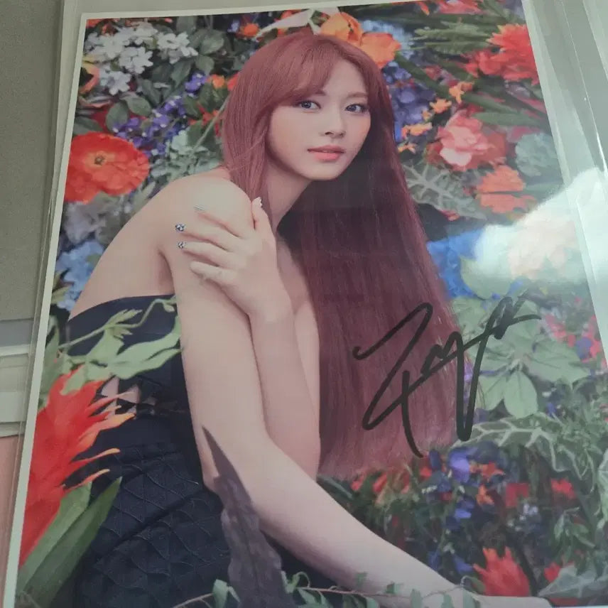[BUNJANG] Twice Tzuyu Signed Photocard / 트와이스 쯔위 포토카드 싸인