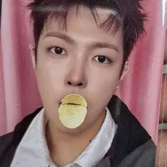 [BUNJANG] ATEEZ Hongjoong Musinsa Lucky Draw Photocard / 에이티즈 홍중 무신사 럭드 포카