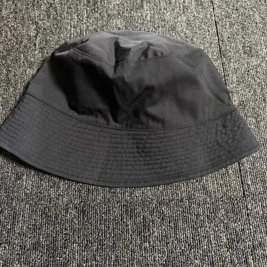 [BUNJANG] Uniform Bridge Bucket Hat Black / 유니폼브릿지 버켓