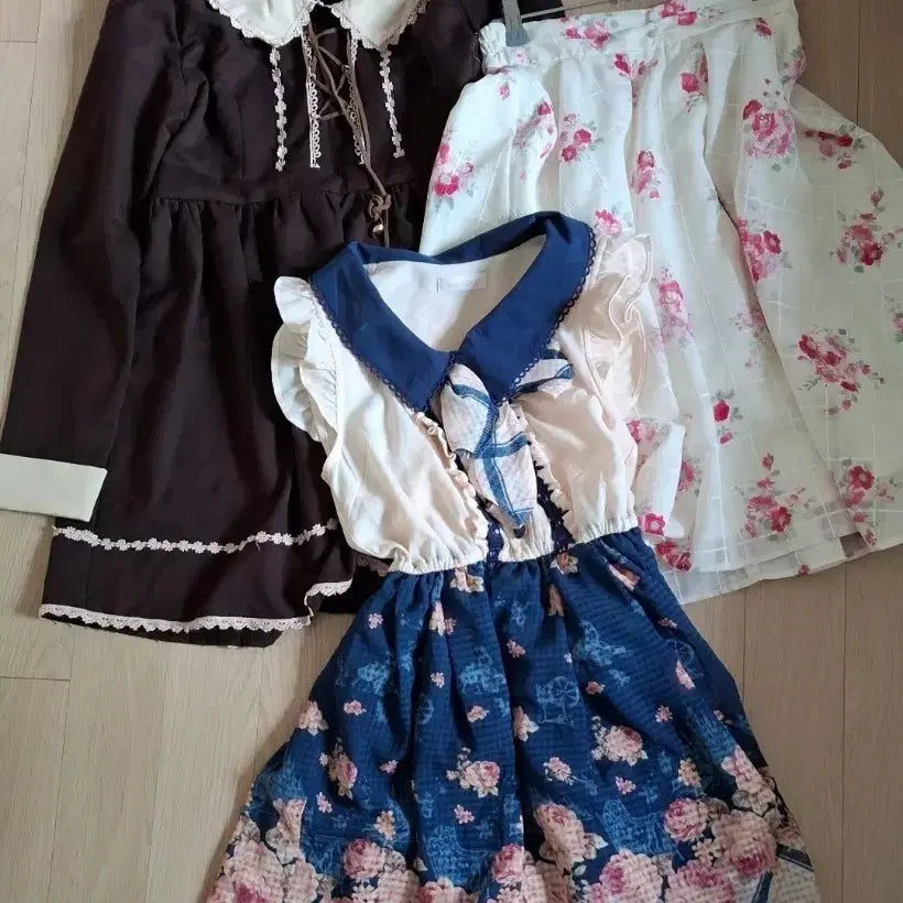 [BUNJANG] Liz Lisa, Axes Femme, Deary Gyaru Himekaji Vintage Clothing Bundle / (일괄가, 개별가능) 리즈리사 엑시즈팜 디어리 갸루 히메카지 빈티지