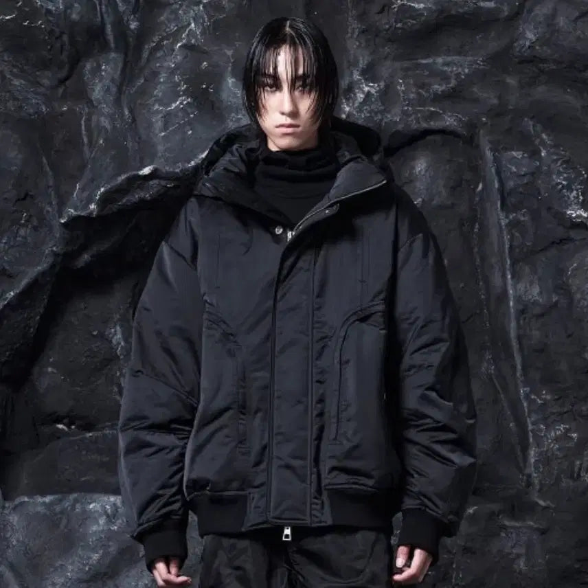 [BUNJANG] Songzio Detachable High Neck Short Jumper Black 50 / 송지오 후드 디터쳐블 하이넥 숏점퍼 SE6JP604BK 50