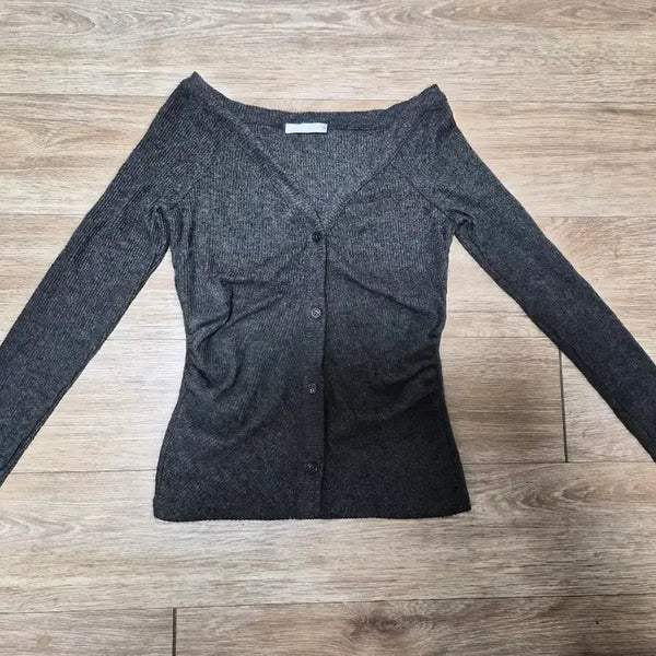[BUNJANG] ZARA Ribbed V-Neck Cardigan (Size S, Grey) / ZARA 골지 브이넥 가디건 S 그레이