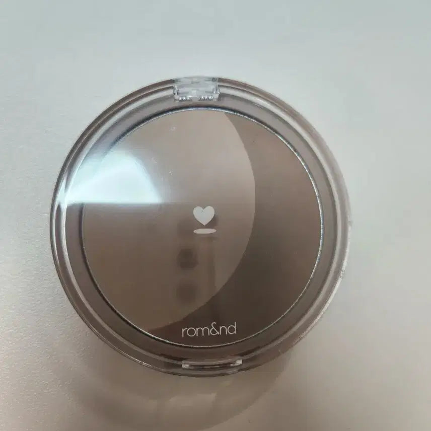 [BUNJANG] Rom&nd Better Than Shape Shading 01 Oat Grain / 롬앤 베러 댄 쉐입 쉐딩 01 오트 그레인