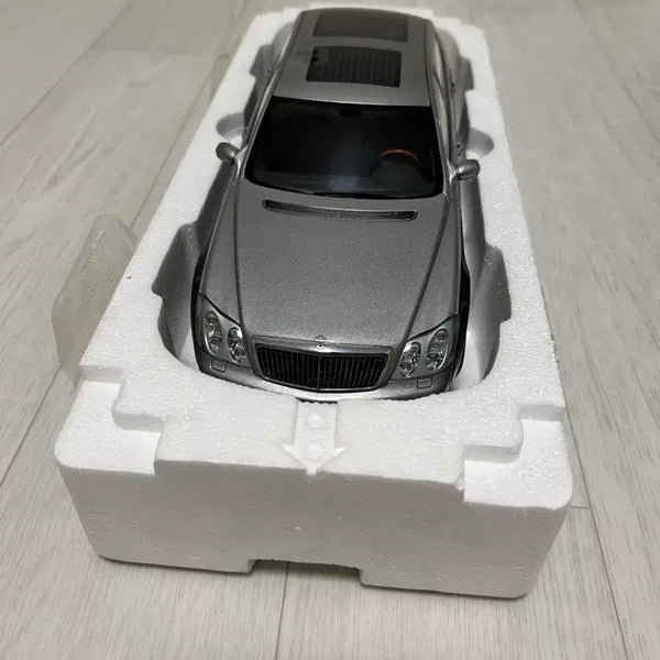 [BUNJANG] AutoArt Maybach 62 Die-cast Model / 오토아트 마이바흐 62 판매합니다!