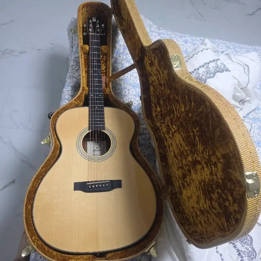 [BUNJANG] Ventus Vantabolio Legacy OM1M Acoustic Guitar with Hard Case / 통기타 벤티볼리오 레거시 om1m,거의새거,하케포함.