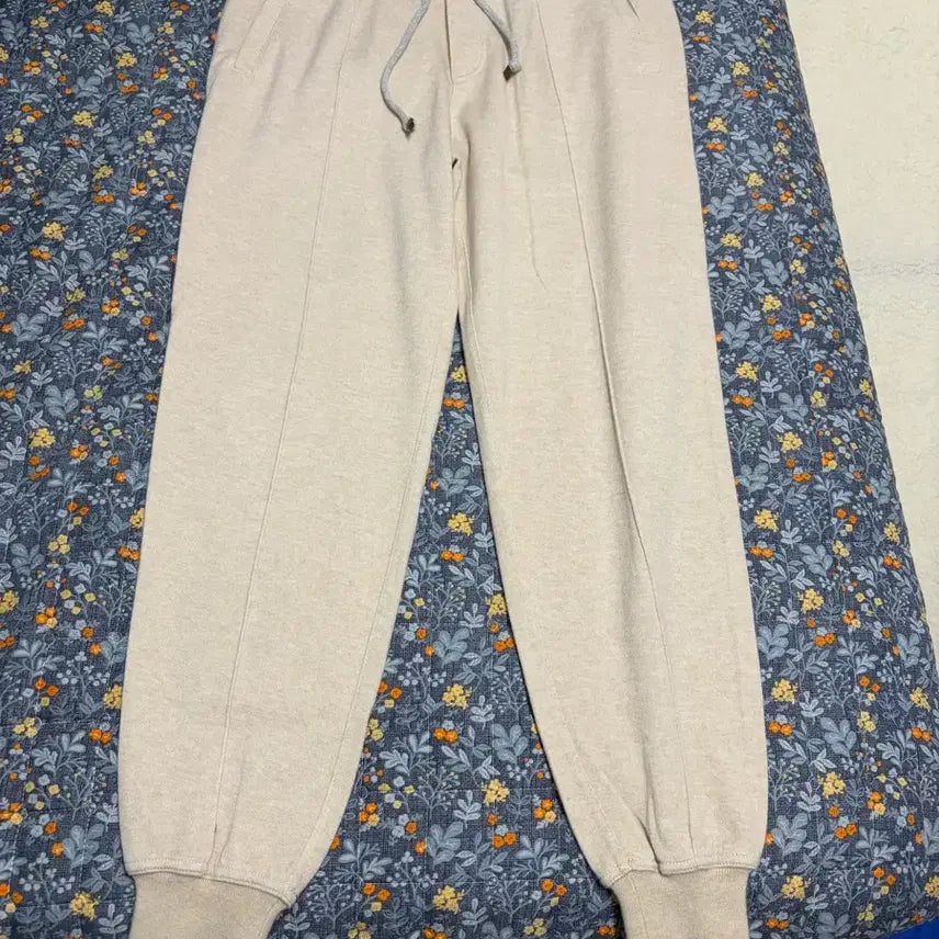 [BUNJANG] Brunello Cucinelli Cashmere Jogger Pants Beige / 브루넬로 쿠치넬리 캐시미어 팬츠