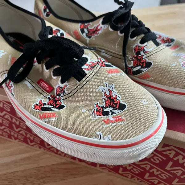 [BUNJANG] Vans Authentic Sneakers LP Pattern / 반스 어센틱 불타는 LP 패턴 스니커즈