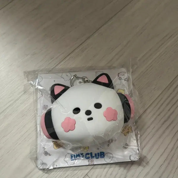 [BUNJANG] LE SSERAFIM PIMZCLUB SAKUKKU Pouch / 르세라핌 핌즈클럽 사꾸꾸 파우치 판매합니다